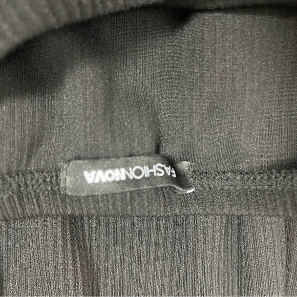 Fashion Nova Black Small Dress - Picture 6 of 6